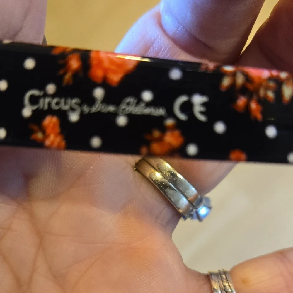 NEW Circus by Sam Edelman Stylish Floral Print Sunglasses